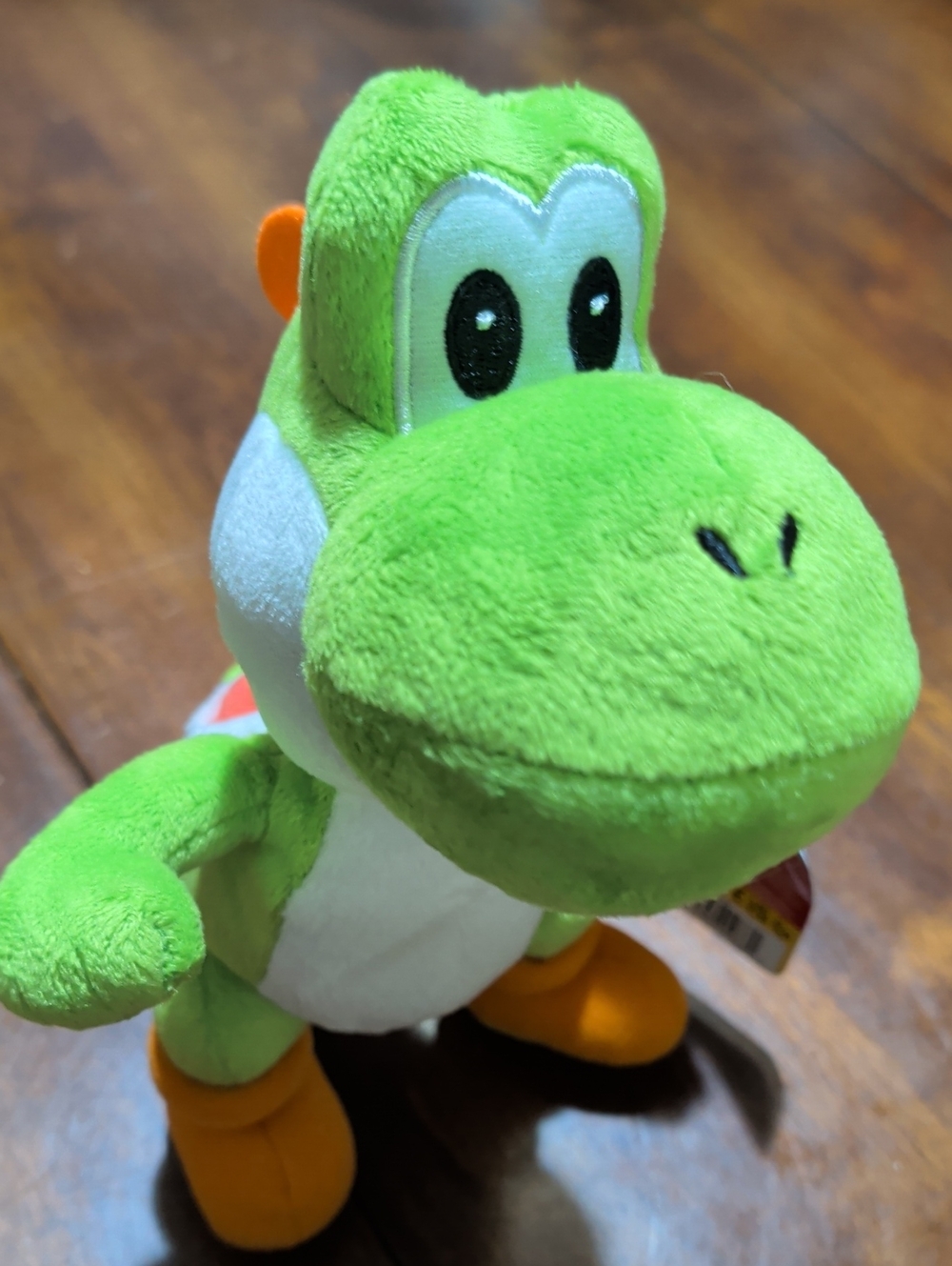 Nintendo Super Mario Bros 9-in Plush Yoshi Plush New With Tags.